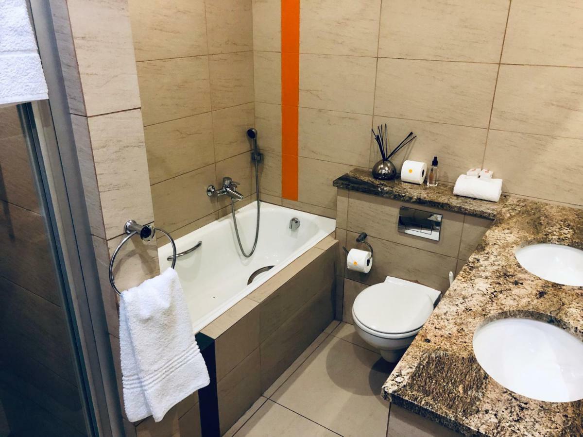 Orange Inn Knysna Værelse billede